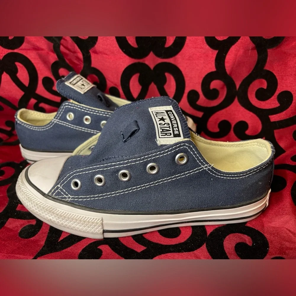 - Boys Low Top Navy Blue Converse Allstar Laces Added